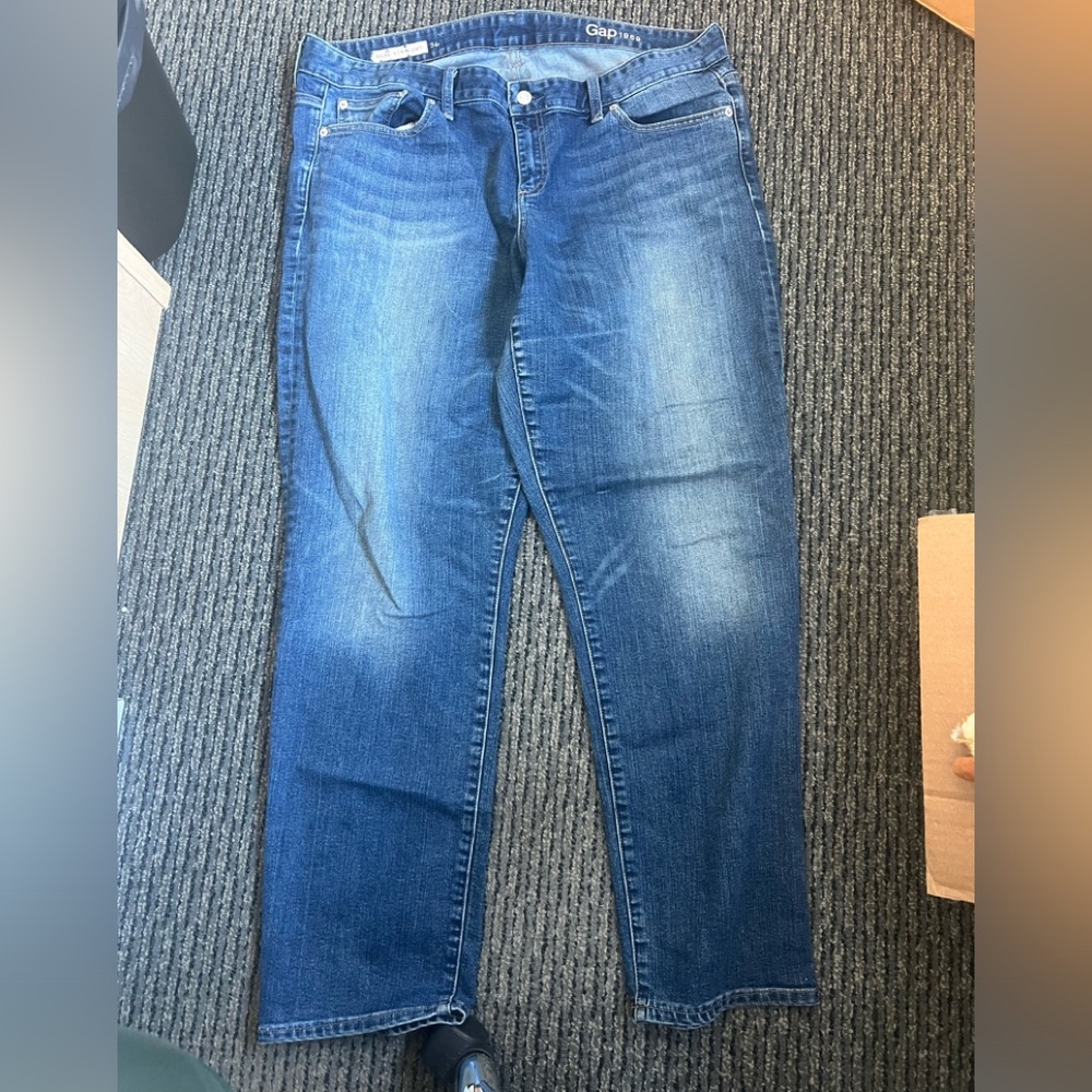 Gap real straight jeans